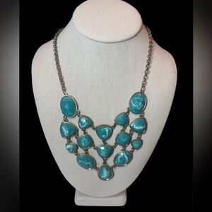 CHARMING CHARLIE STATEMENT NECKLACE
